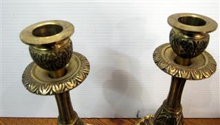 RARE VINTAGE ORNATE PAIR BRASS CLAWFEET CANDLEHOLDERS 8-1/4